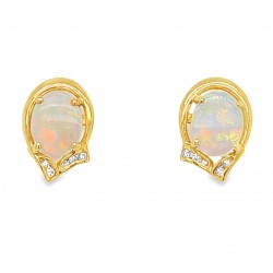 Pre Owned 18ct Opal and Diamond Stud Earrings ZB316